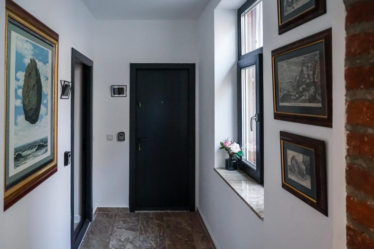 Apartamento The Chic Retreat Bucarest Exterior foto
